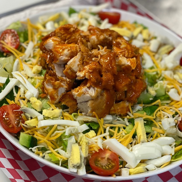 Faimus Salad.
